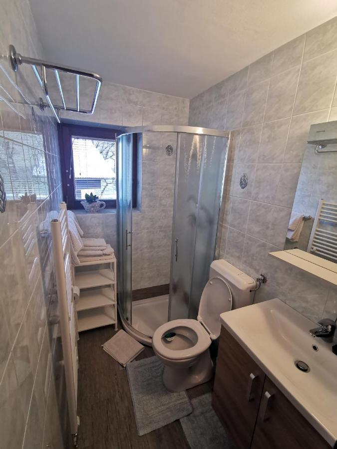 בוהין Apartments Stros מראה חיצוני תמונה