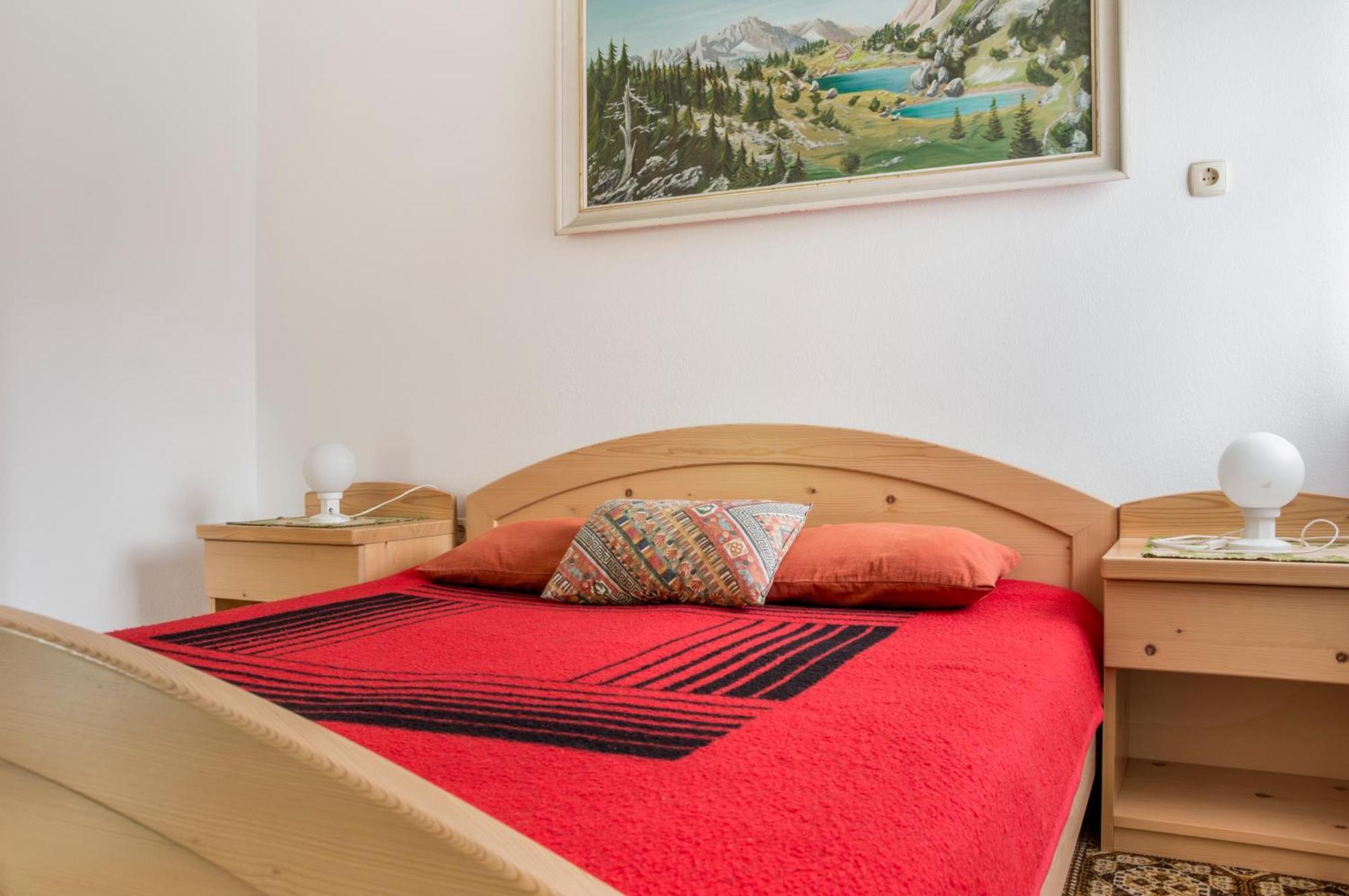בוהין Apartments Stros מראה חיצוני תמונה