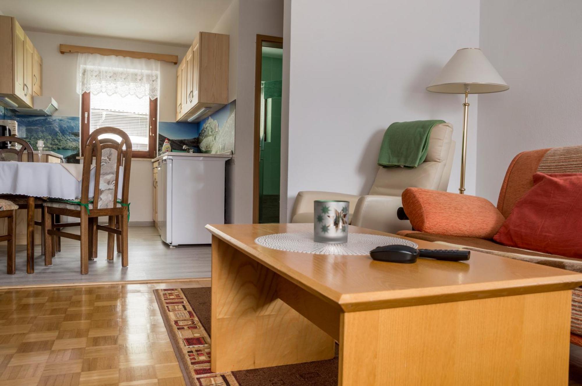 בוהין Apartments Stros מראה חיצוני תמונה