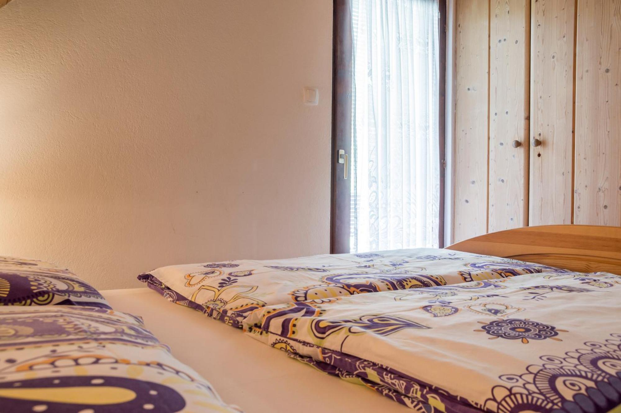 בוהין Apartments Stros מראה חיצוני תמונה