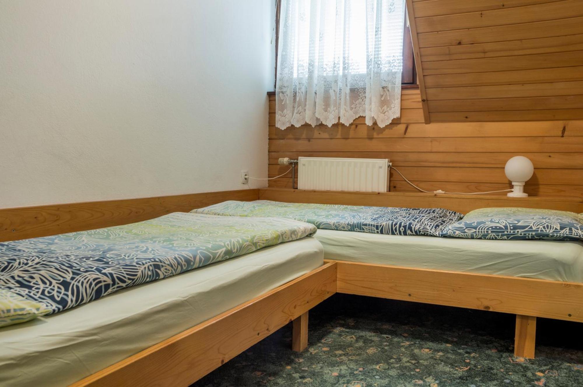 בוהין Apartments Stros מראה חיצוני תמונה
